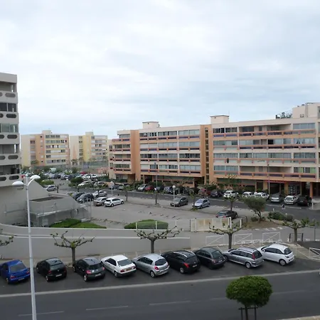 Beau T2 Climatise, Parking, A Carnon Lejlighed